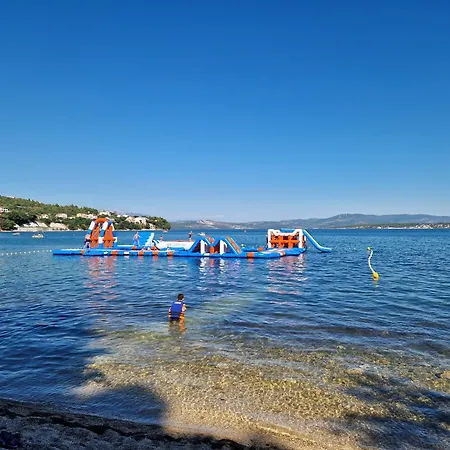 S + A Апартаменты *