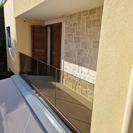 S + A Apartman *